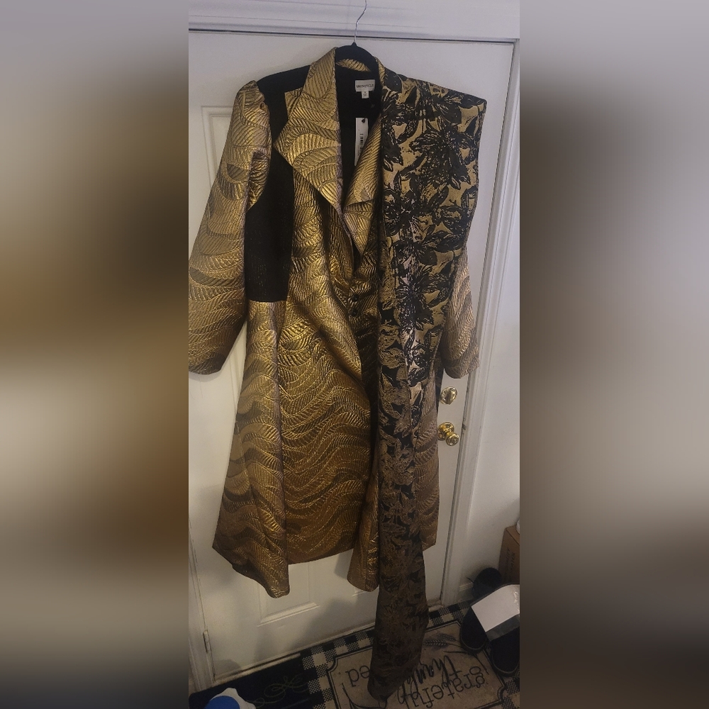 Elegant Gold and Black Women's Coat